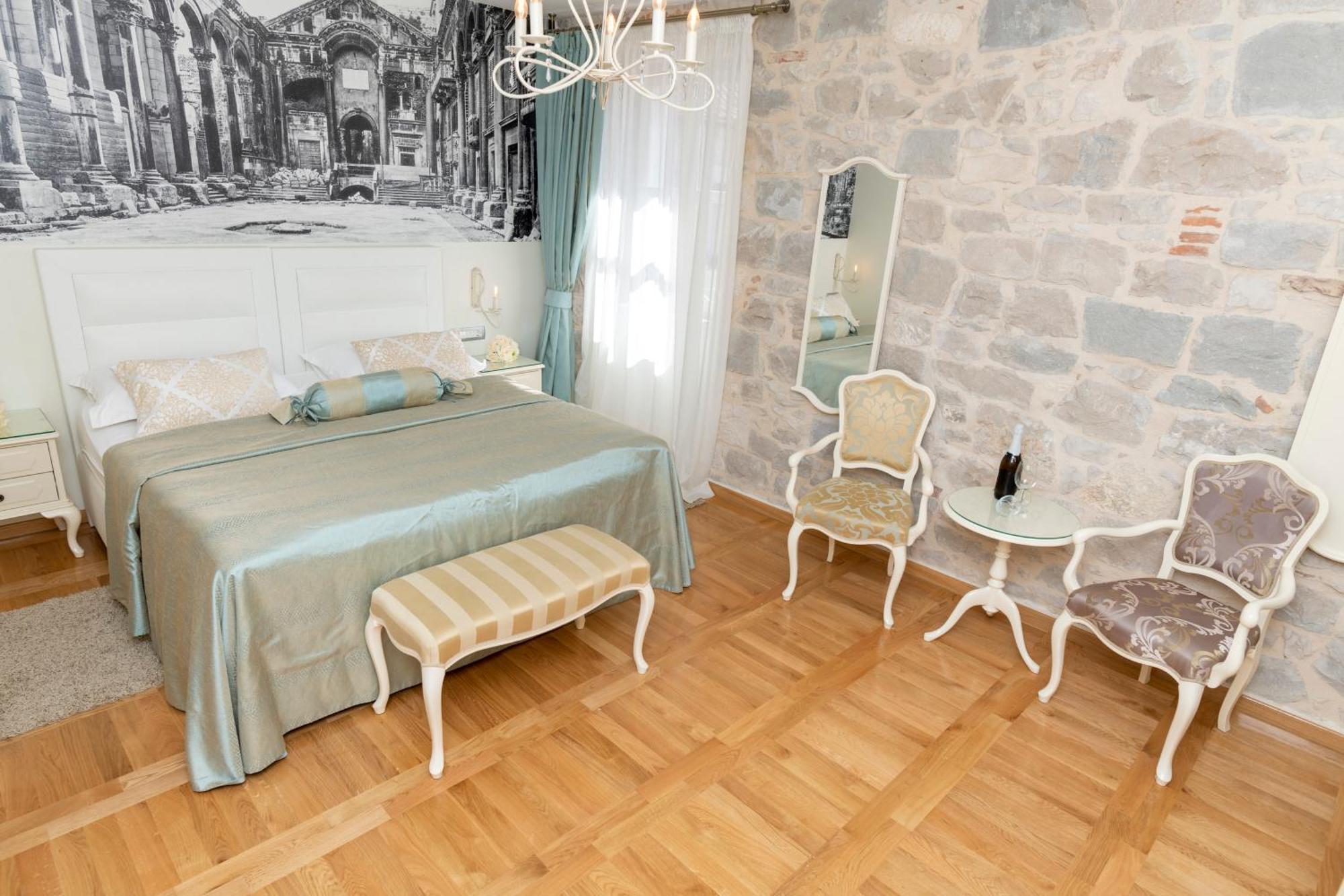 Gothic Palace Heritage Split Quarto foto
